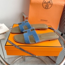 Hermes Slippers